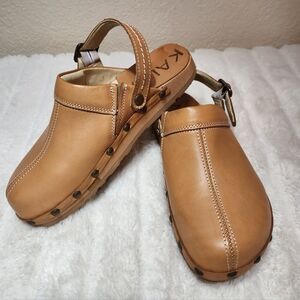 Kalso Earth Shanti Tan Leather & Wood Slip Clogs/Mules Slingback Strap